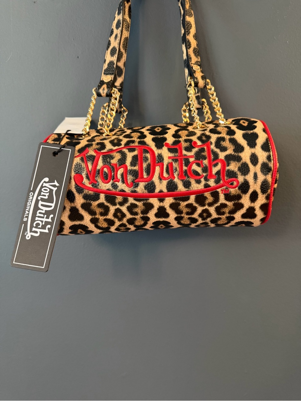 Von Dutch Leopard Print Barrel Bag with Red Trim🐆